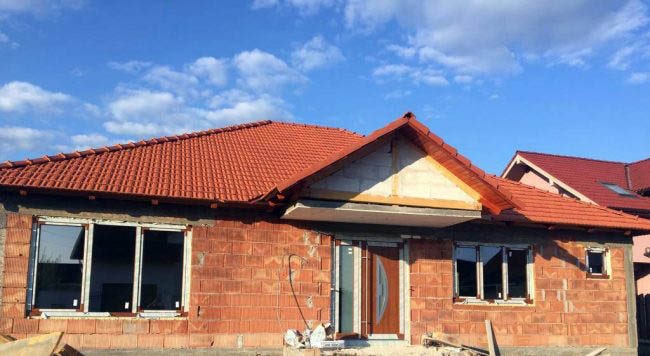 ferestre usi pvc si usi de garaj rezidentiale ifenster beclean