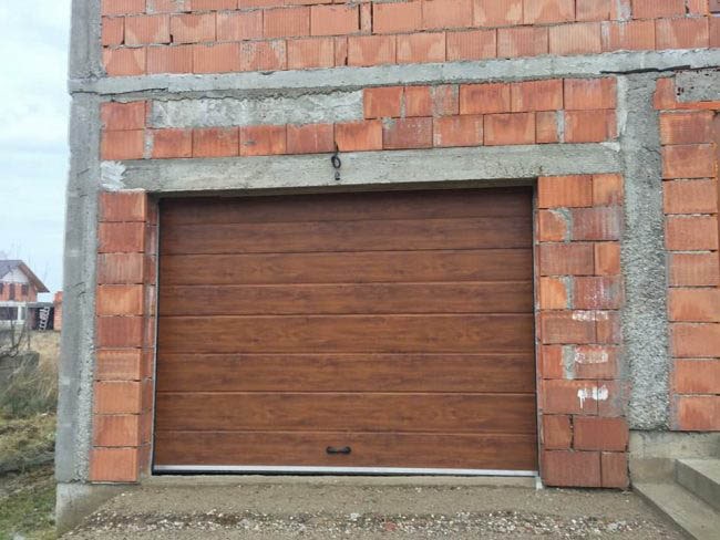 ferestre usi pvc usi garaj rezidentiale ifenster beclean