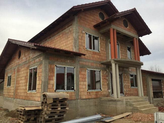 ferestre usi si usi de garaj termopan ifenster beclean