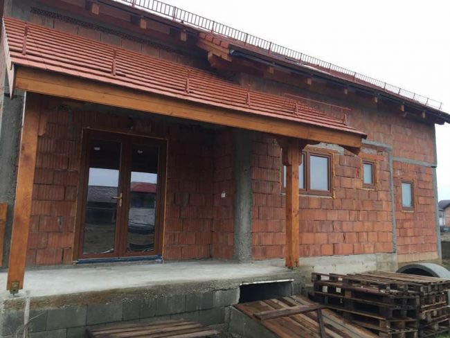 ferestre usi pvc usi garaj rezidentiale ifenster beclean