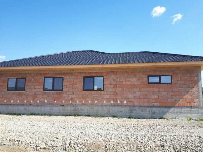 Ferestre și uși termopan cu profil PVC Aluplast 85 MD