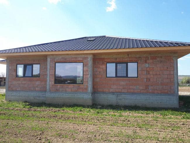 Ferestre și uși termopan cu profil PVC Aluplast 85 MD