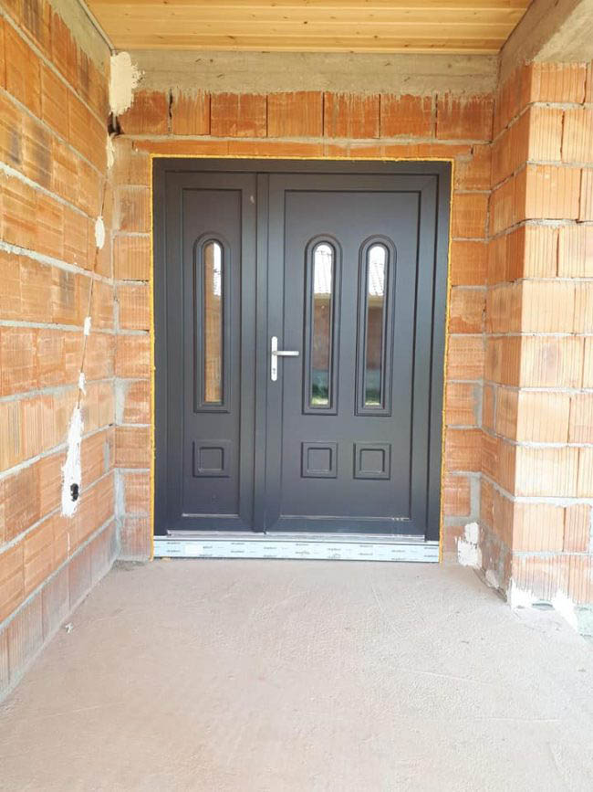 Ferestre și uși termopan cu profil PVC Aluplast 85 MD